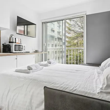 Bluestay 824 - Superb * Paris