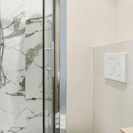 Bluestay 824 - Superb Paris